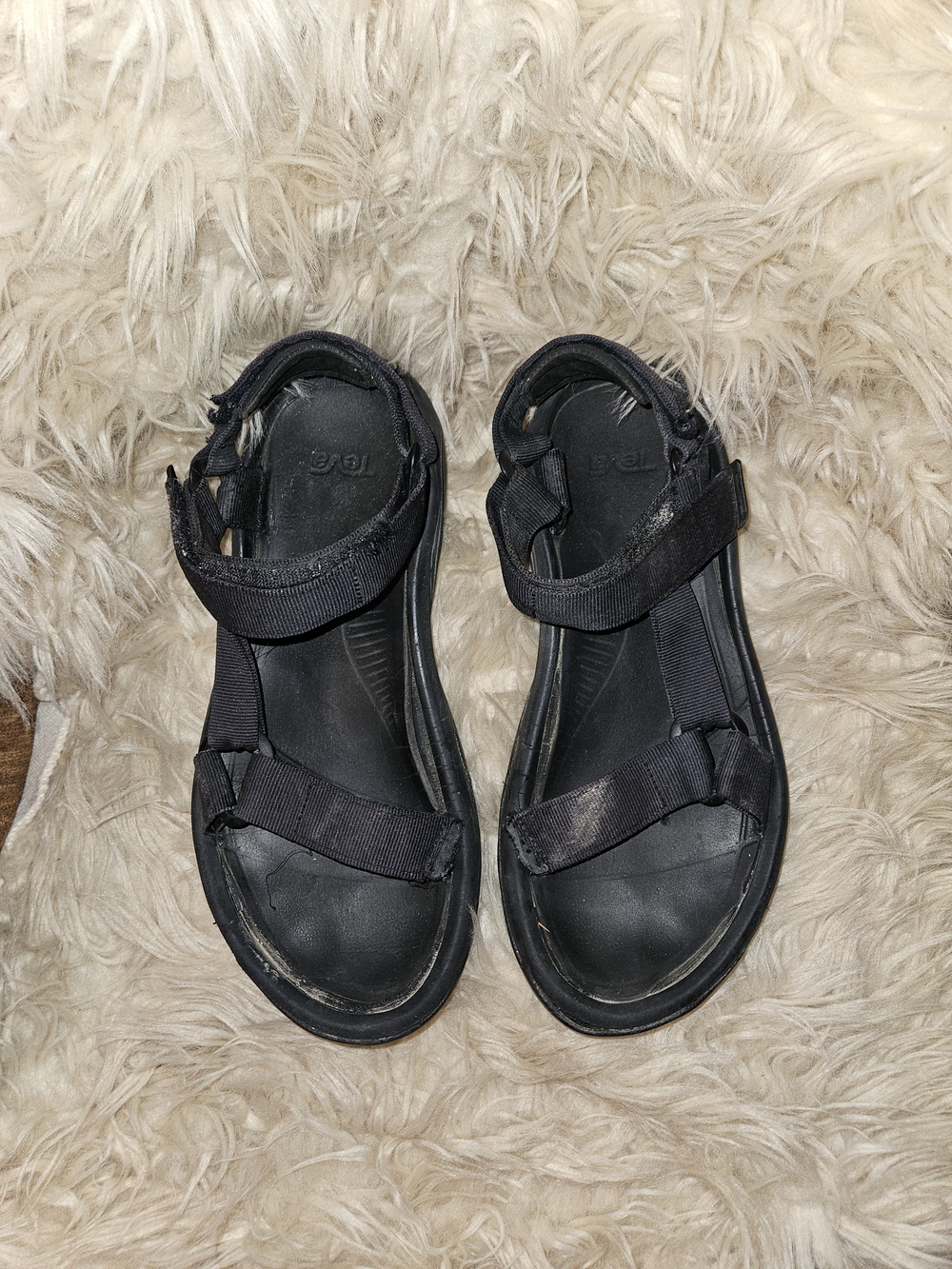 Teva Men's Black Open-Toe Hook-and-Loop Sandals